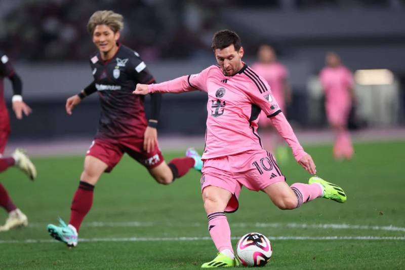Lionel Messi – thiên tài với kỹ thuật sắc bén